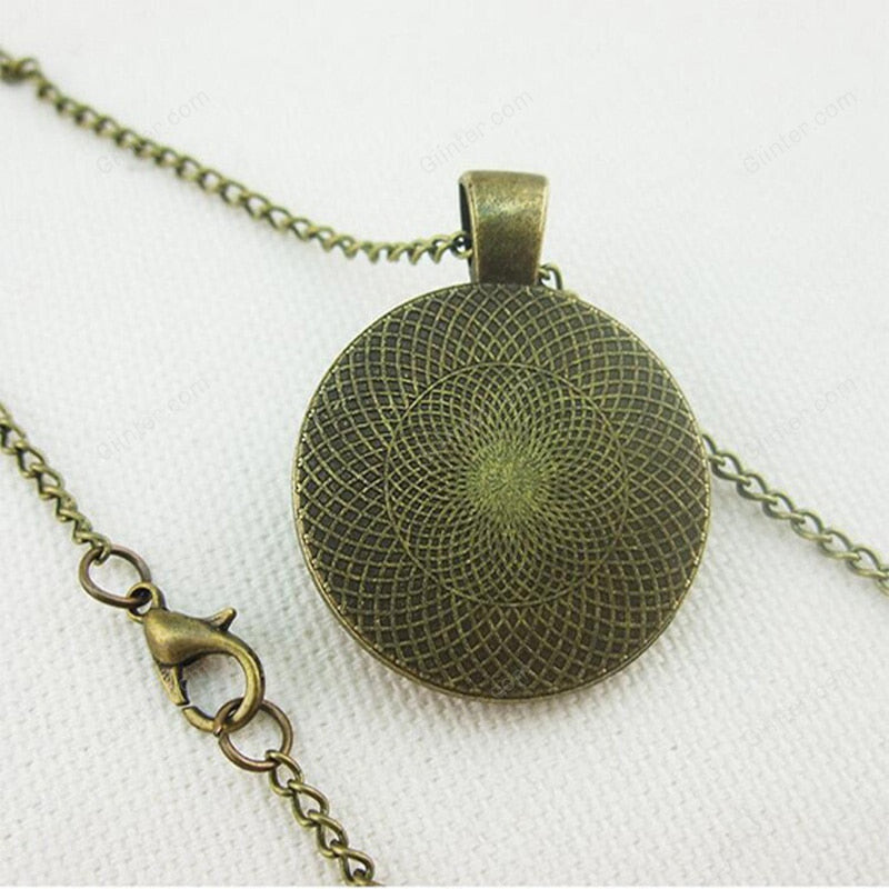 How The Grinches Stole glass Pendant necklace