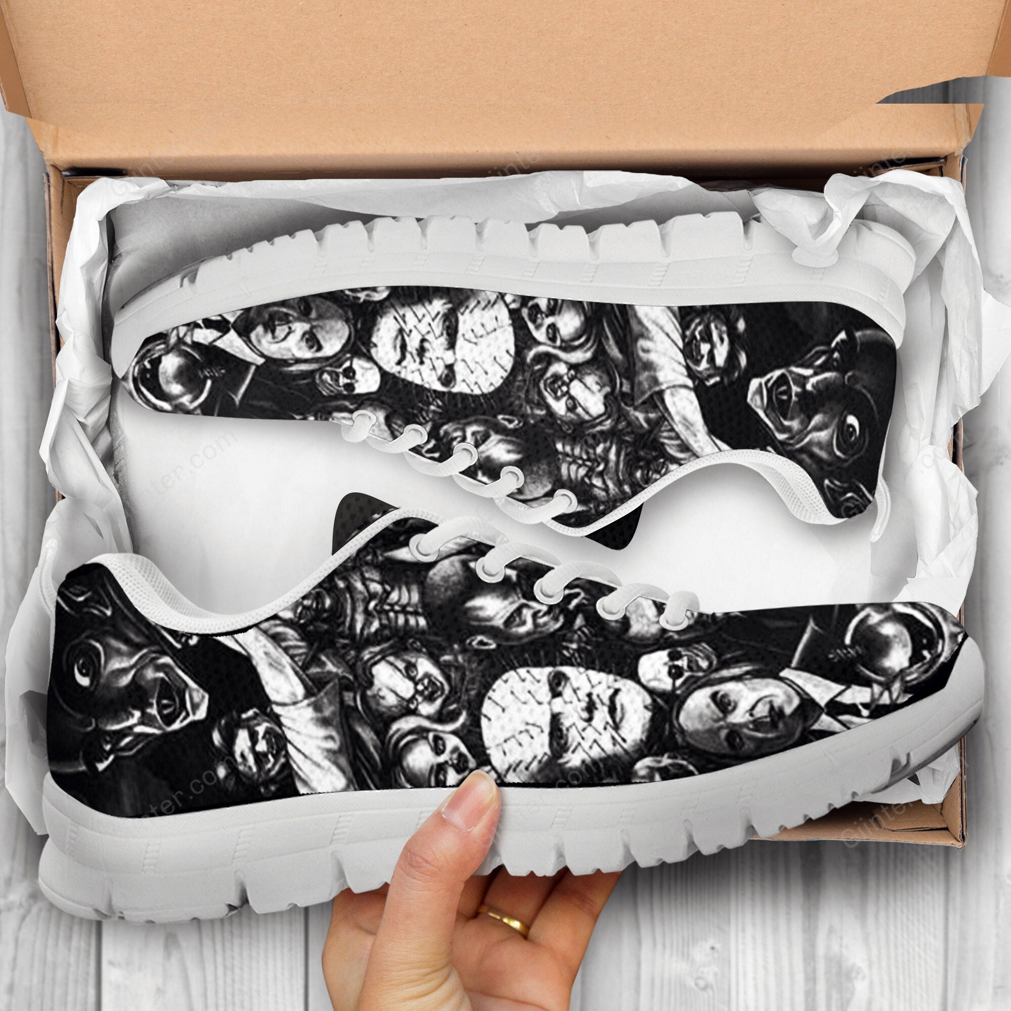 MESH RUNNING SHOES - HORROR MOVIES